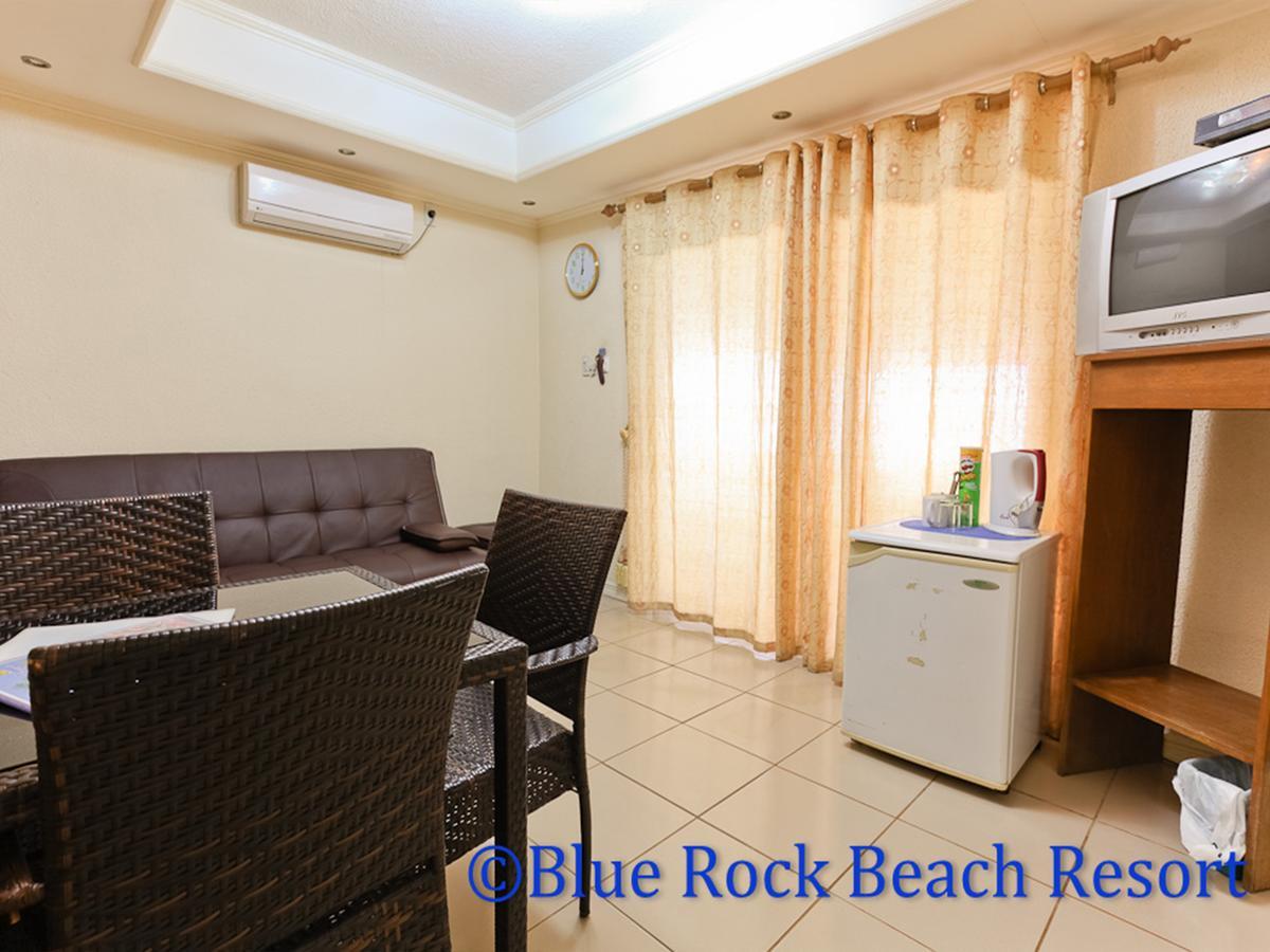 Blue Rock Resort Olongapo Exterior photo