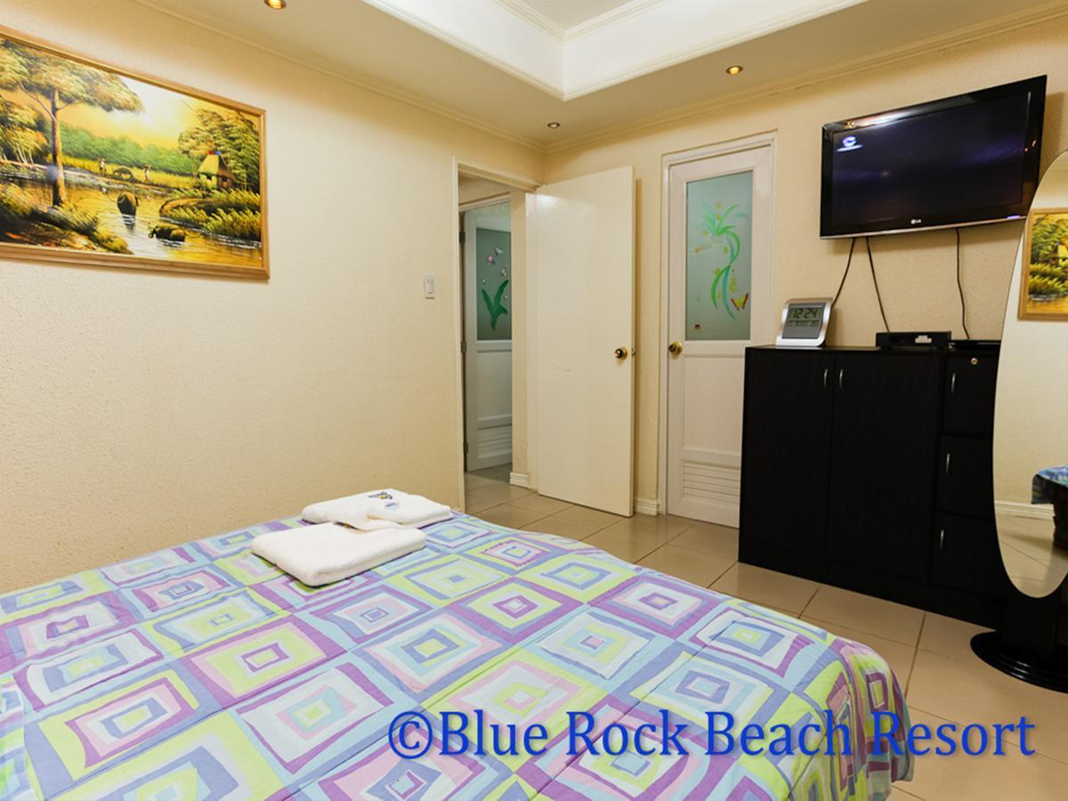 Blue Rock Resort Olongapo Exterior photo