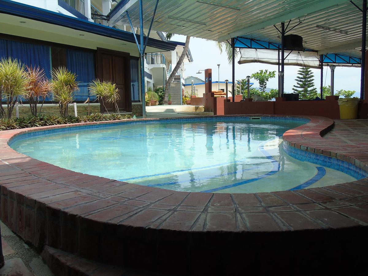 Blue Rock Resort Olongapo Exterior photo