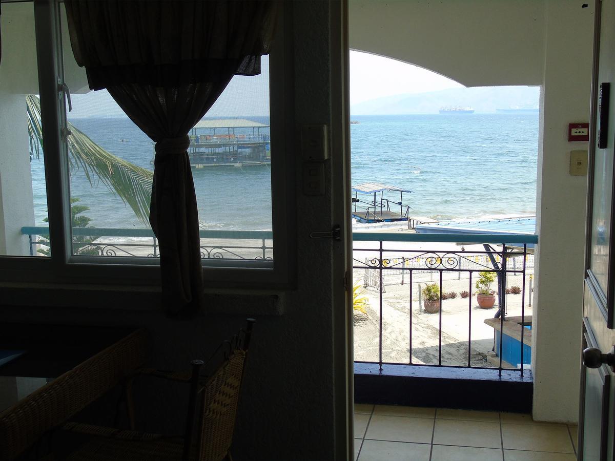 Blue Rock Resort Olongapo Exterior photo