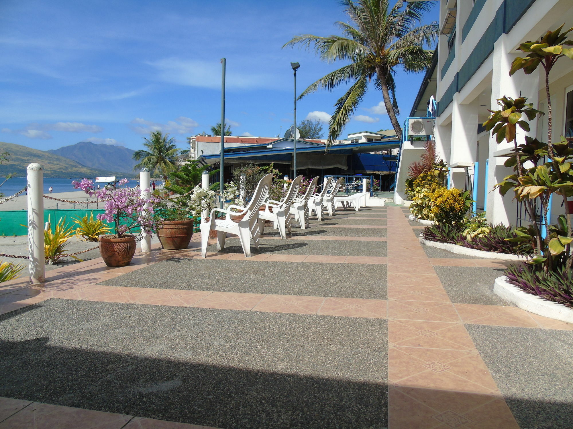 Blue Rock Resort Olongapo Exterior photo